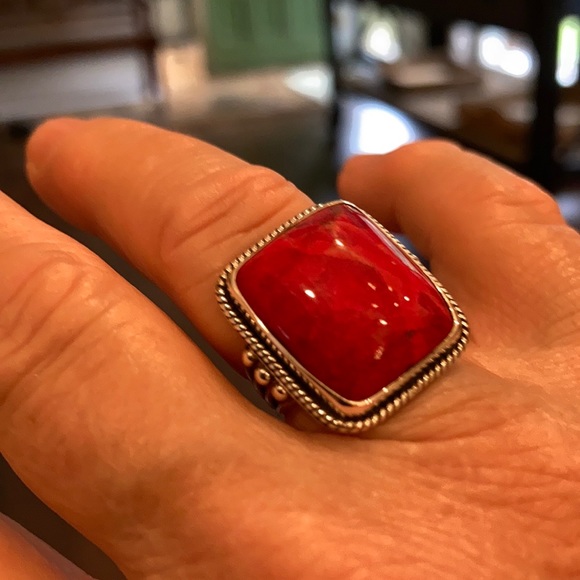 Coral (Long Fingers) - Picture 3 of 11